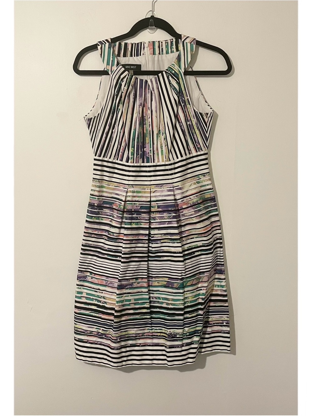 Nine West White Stripe Abstract Sleeveless Fitted Career Wear Short Dress Size 4